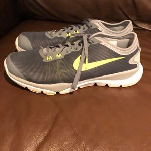Nike flywire flex supreme tr4